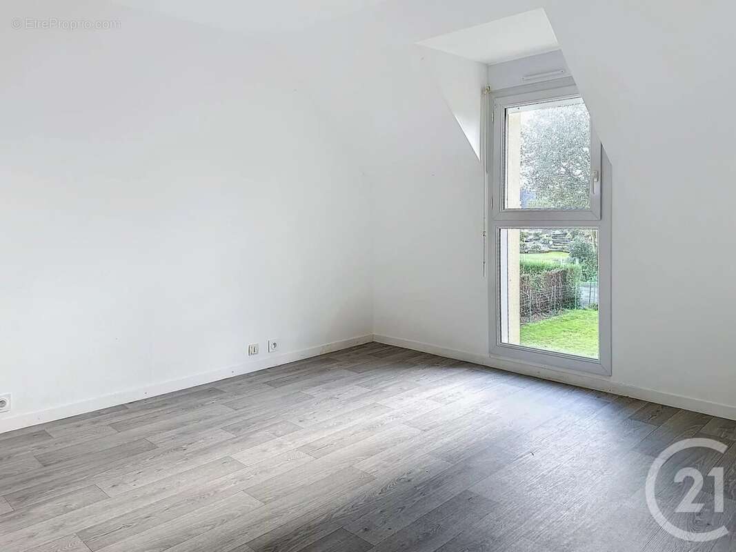 Maison à BAINS-SUR-OUST