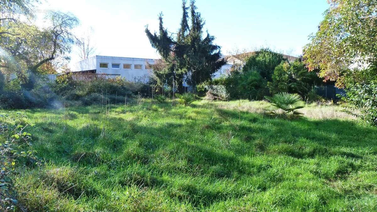 Terrain à TARBES