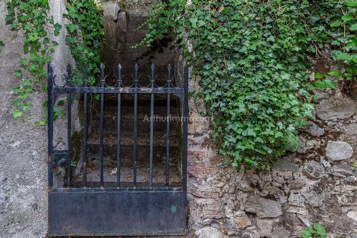 Maison à SAINT-GEOIRE-EN-VALDAINE