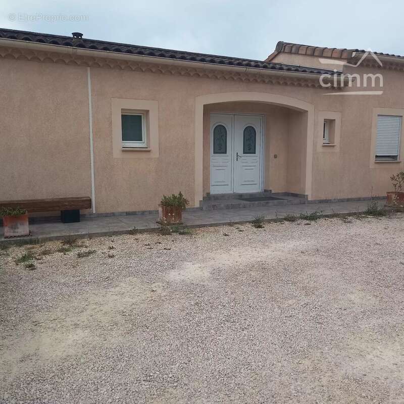 Maison à RUOMS