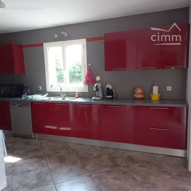 Maison à RUOMS