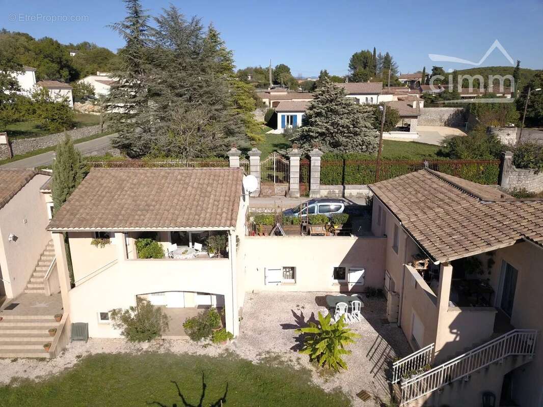 Maison à RUOMS