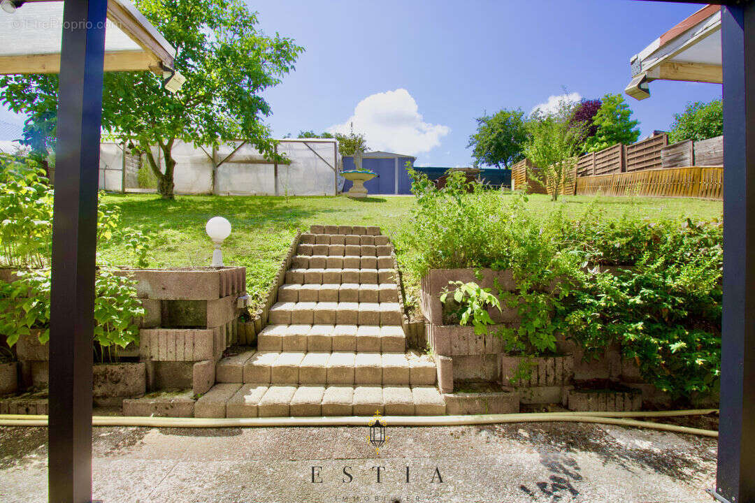 Maison à BAINVILLE-SUR-MADON