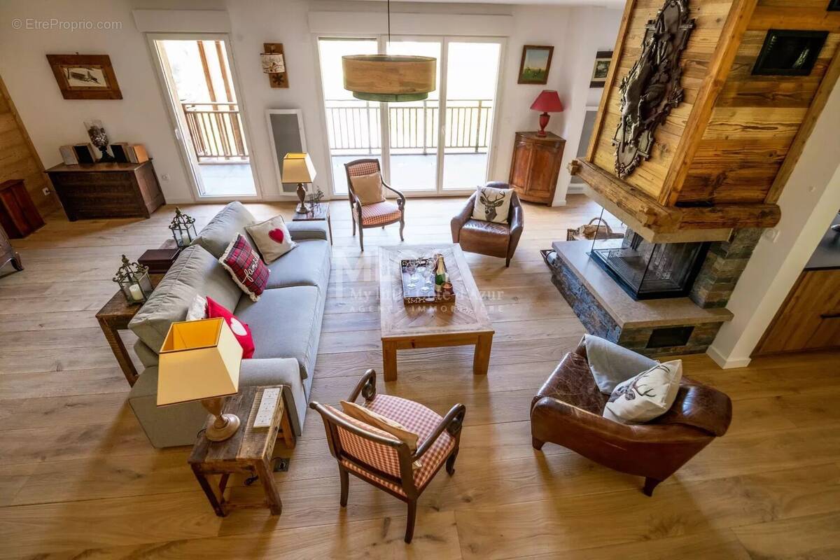 Appartement à SAINT-ETIENNE-DE-TINEE