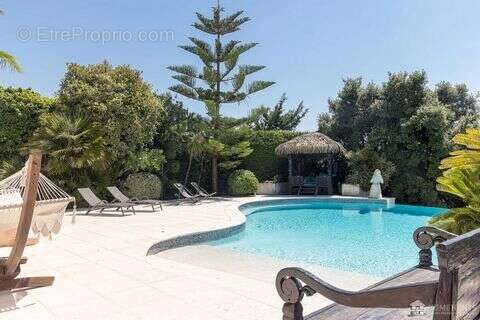 Maison à CAGNES-SUR-MER