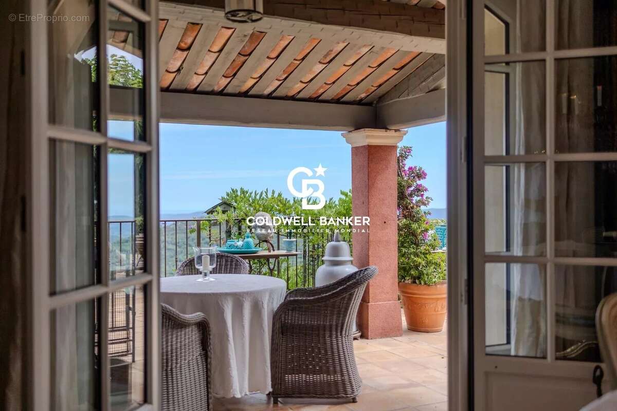 Maison à LA GARDE-FREINET