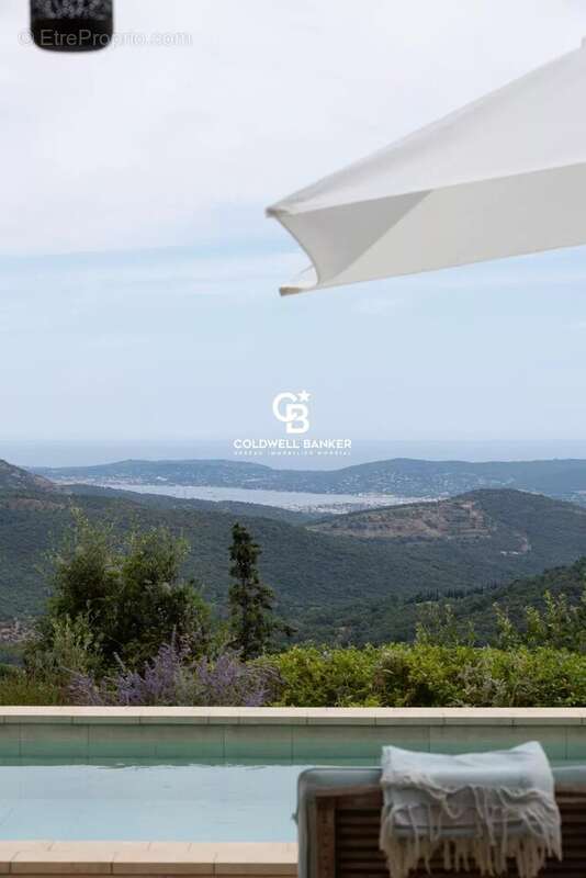 Maison à LA GARDE-FREINET