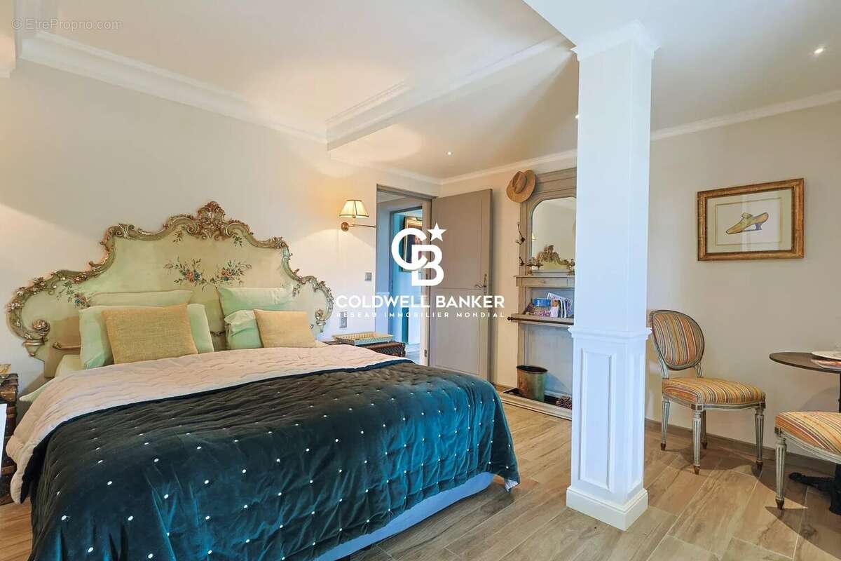 Maison à LA GARDE-FREINET