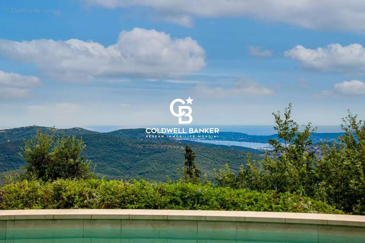 Maison à LA GARDE-FREINET