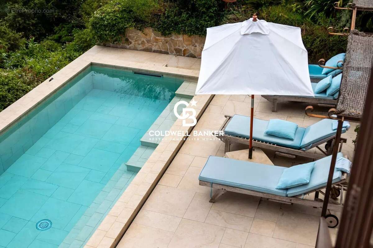 Maison à LA GARDE-FREINET