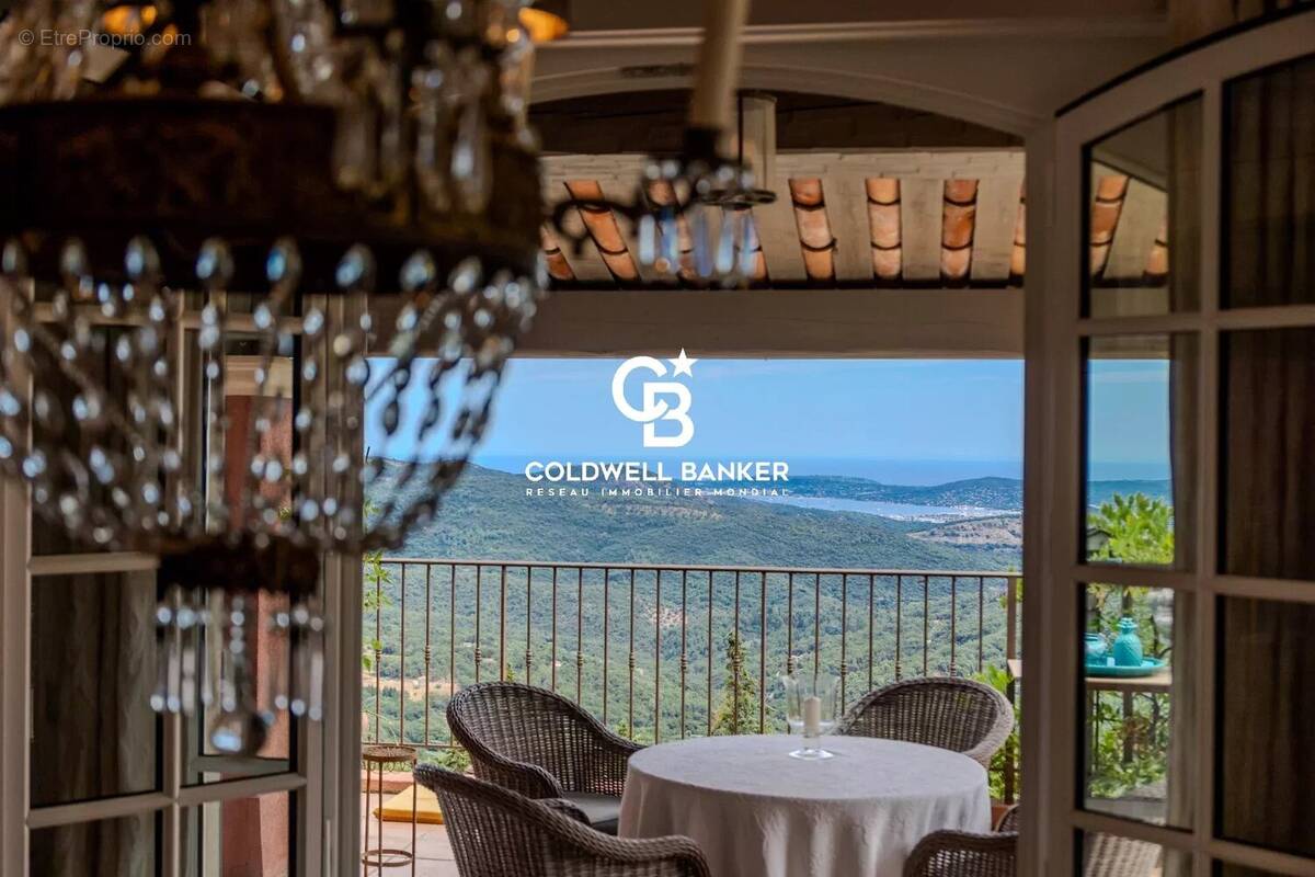 Maison à LA GARDE-FREINET