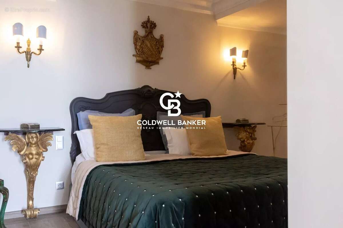 Maison à LA GARDE-FREINET