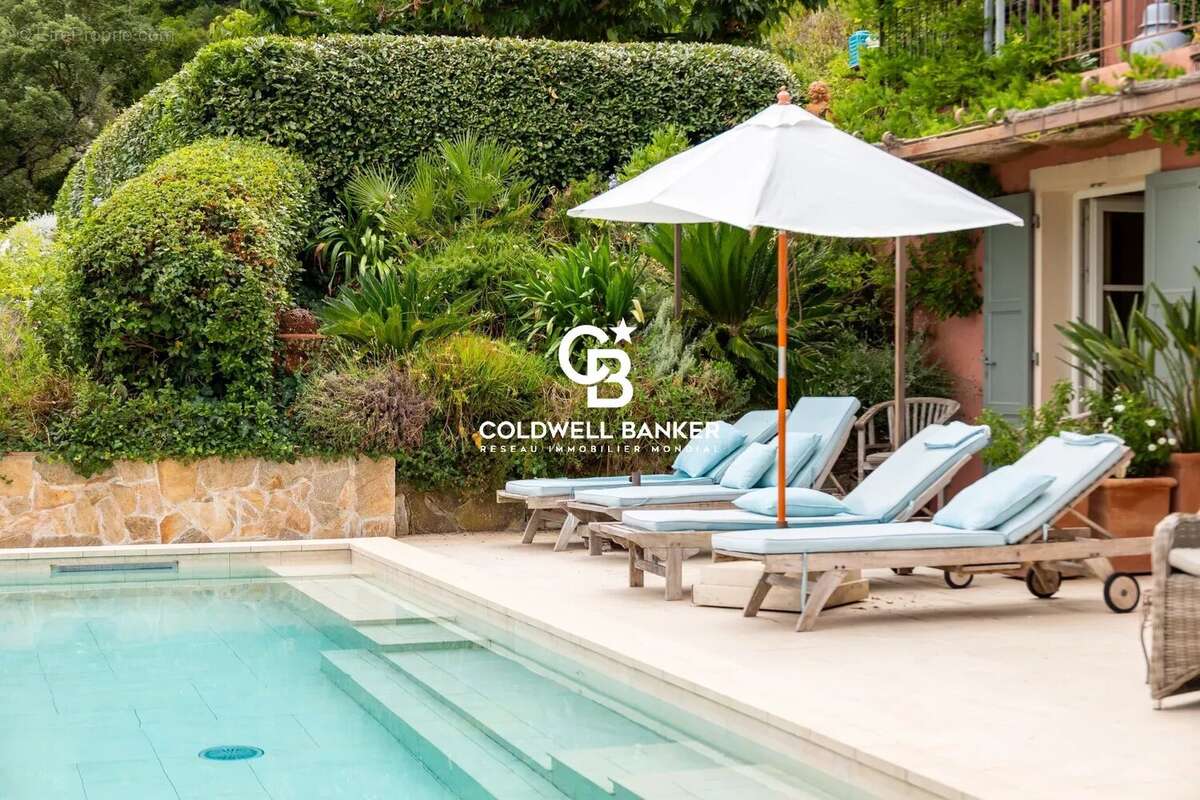 Maison à LA GARDE-FREINET