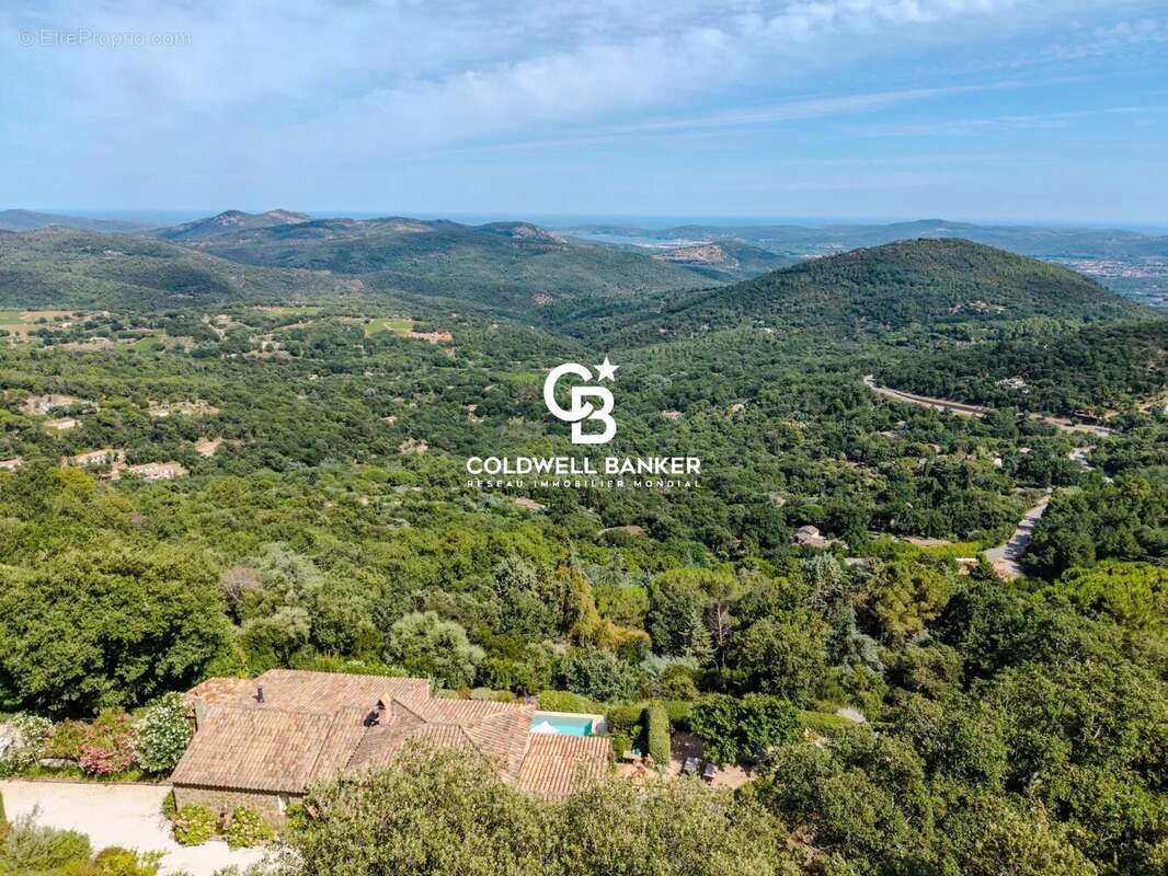 Maison à LA GARDE-FREINET