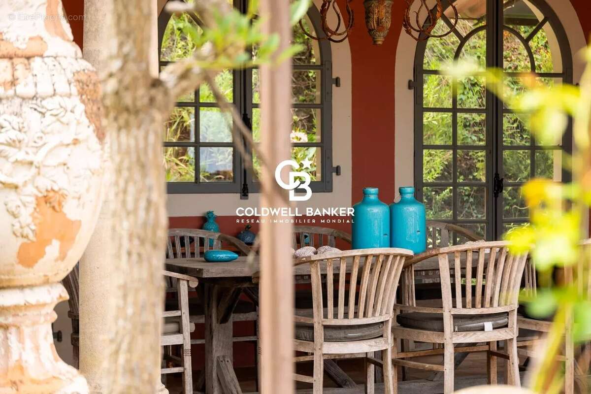 Maison à LA GARDE-FREINET