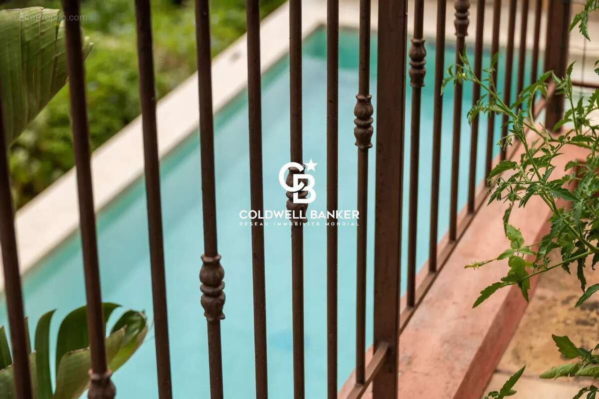 Maison à LA GARDE-FREINET