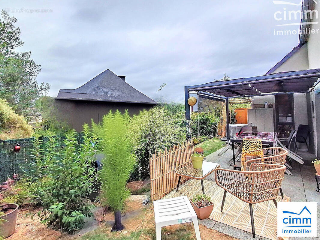 Maison à SAINT-ERBLON