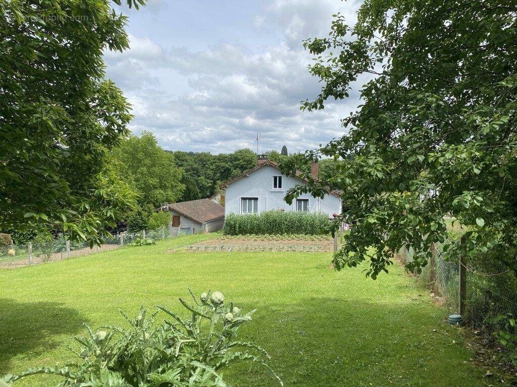 Maison à CHATEAUNEUF-LA-FORET