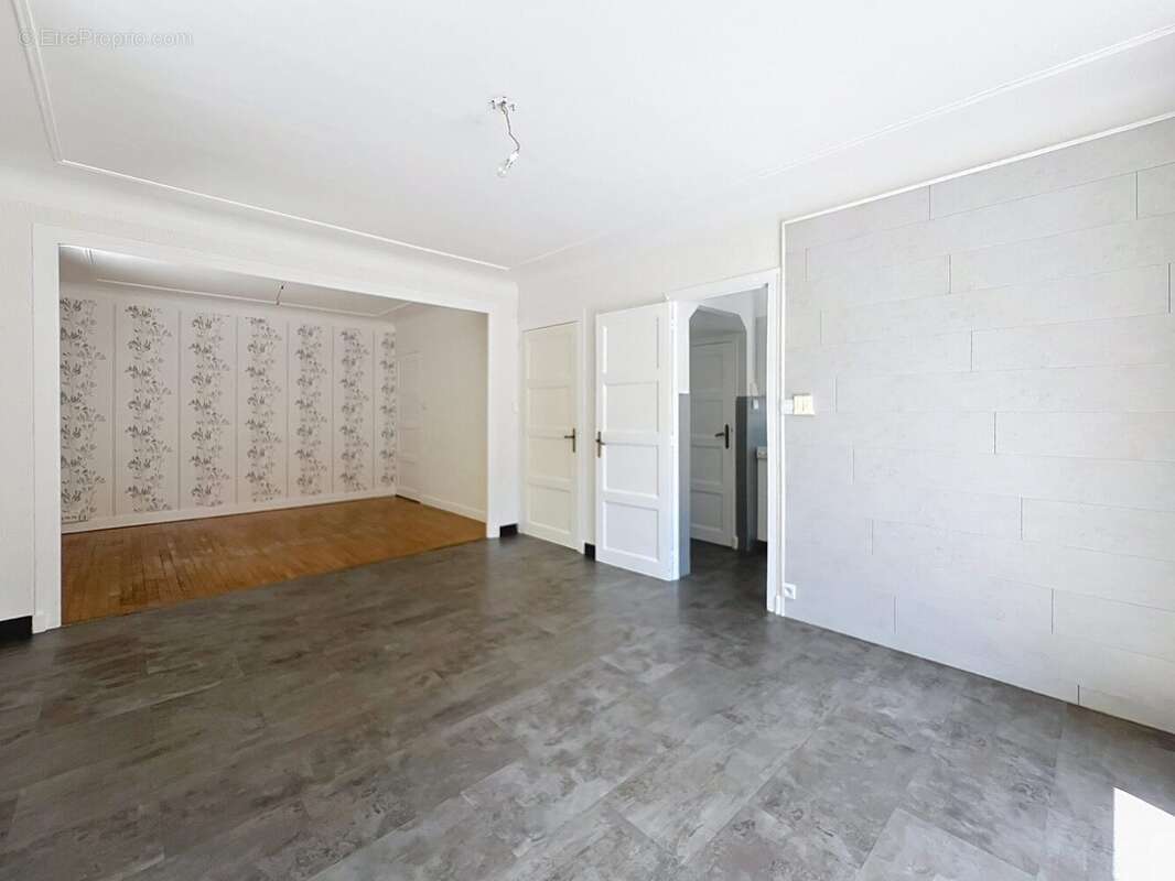 Maison à SAINT-GEORGES-DE-COMMIERS