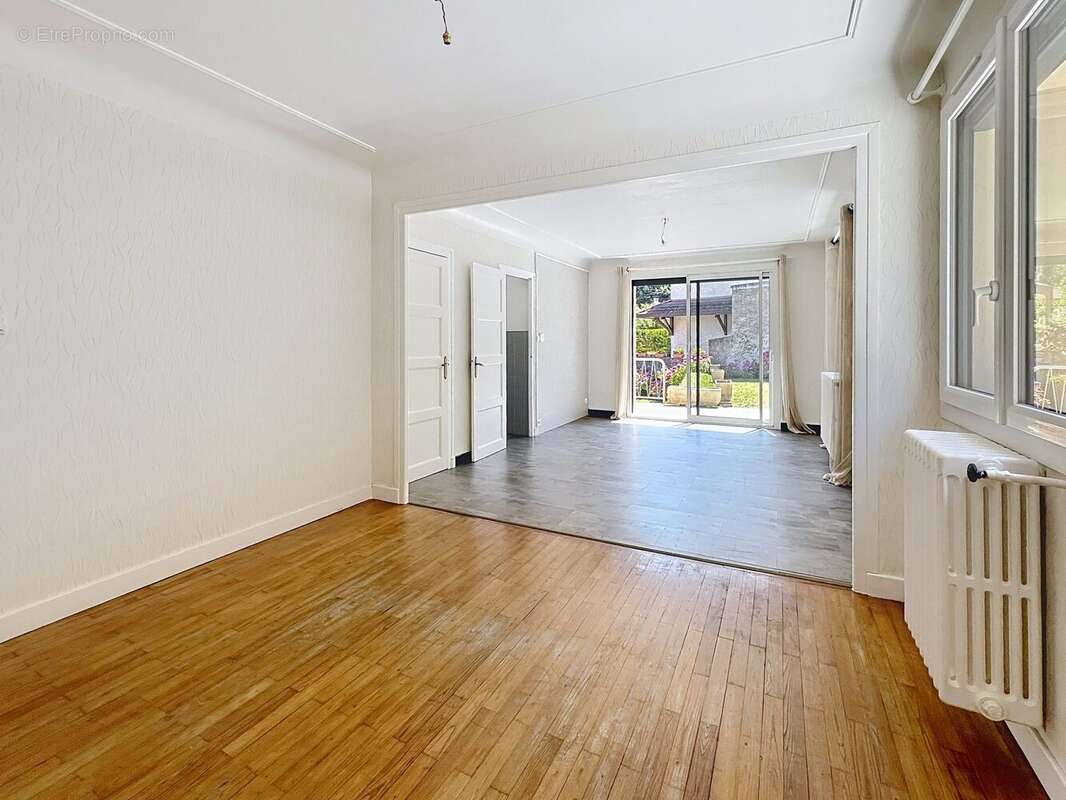 Maison à SAINT-GEORGES-DE-COMMIERS