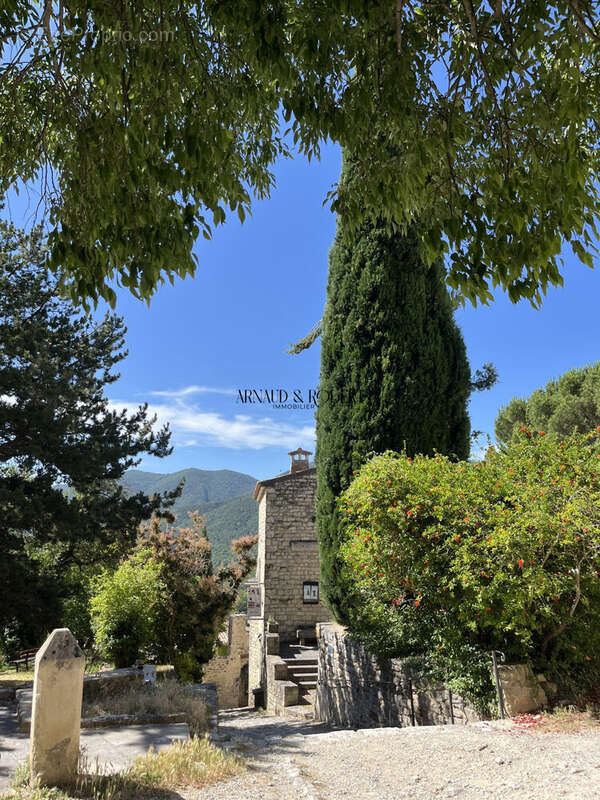 Maison à LE POET-LAVAL