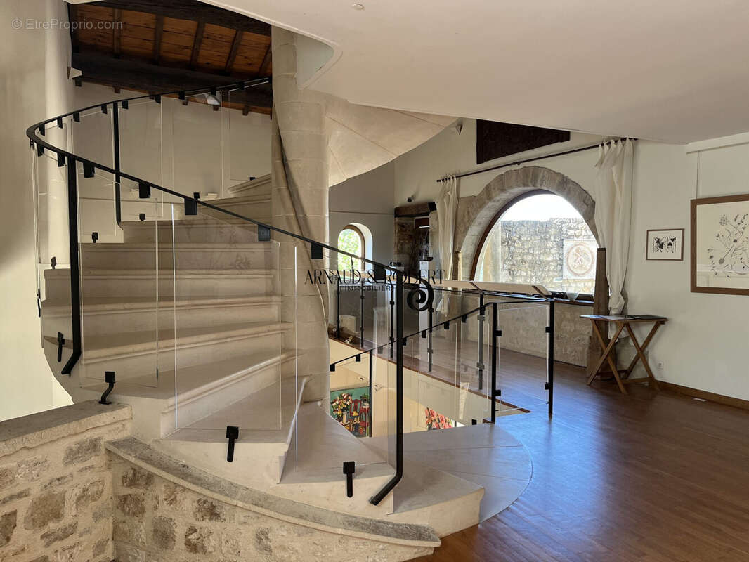 Maison à LE POET-LAVAL