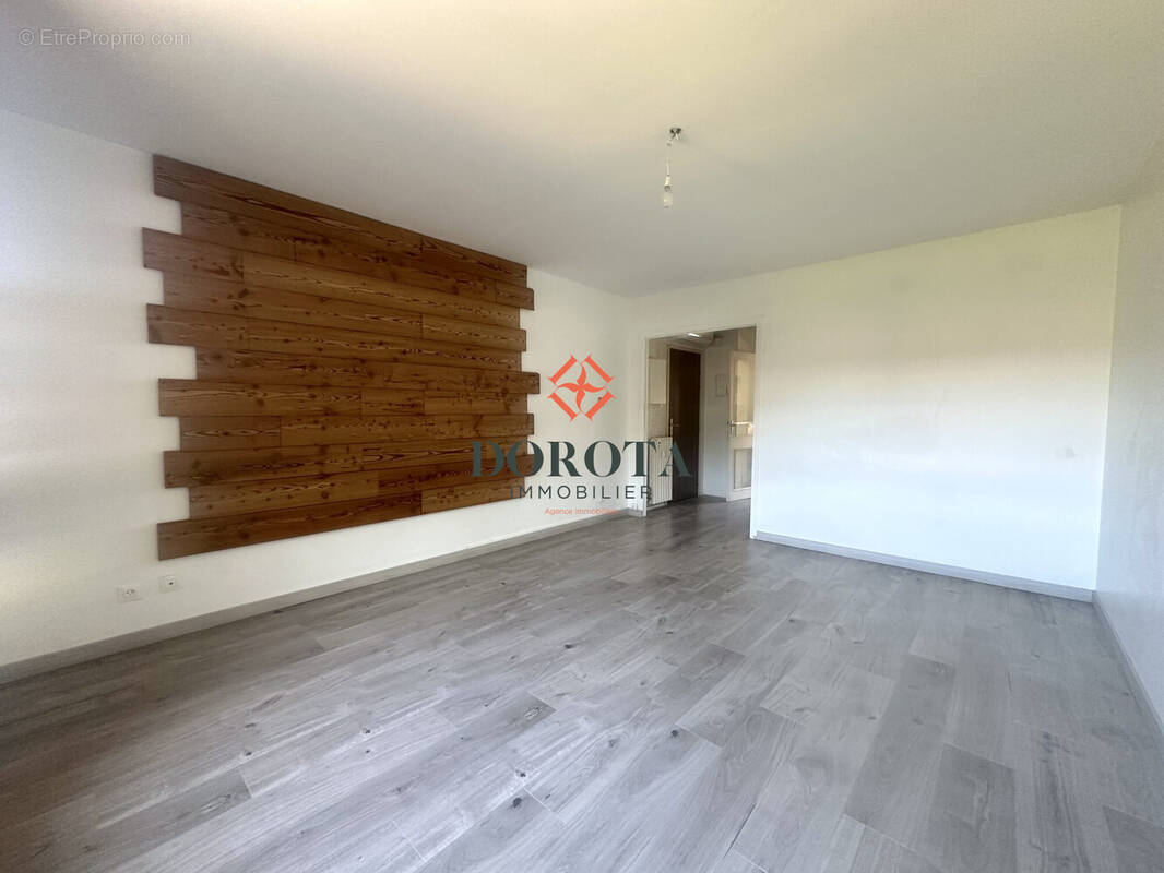 Appartement à LE CHAMP-PRES-FROGES