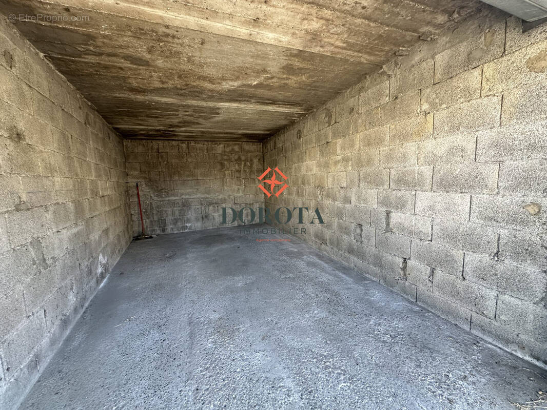 Parking à VILLARD-BONNOT