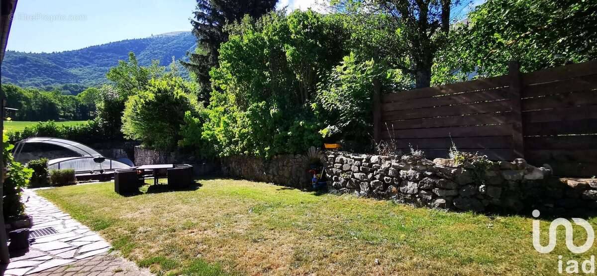 Photo 3 - Maison à LA SALLE-EN-BEAUMONT