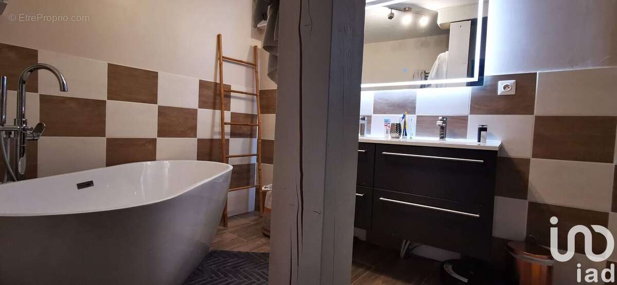 Photo 9 - Maison à LA SALLE-EN-BEAUMONT