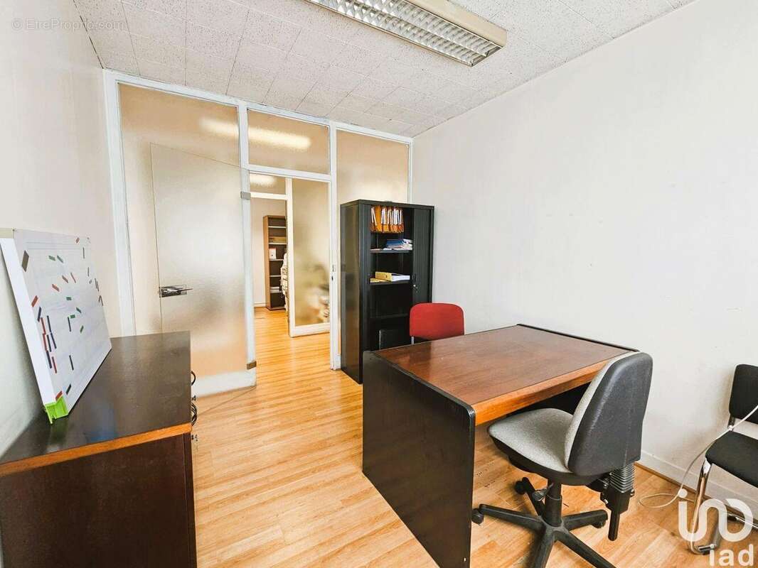 Photo 6 - Commerce à VITRY-SUR-SEINE