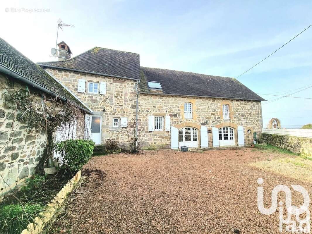 Photo 2 - Maison à CUREMONTE