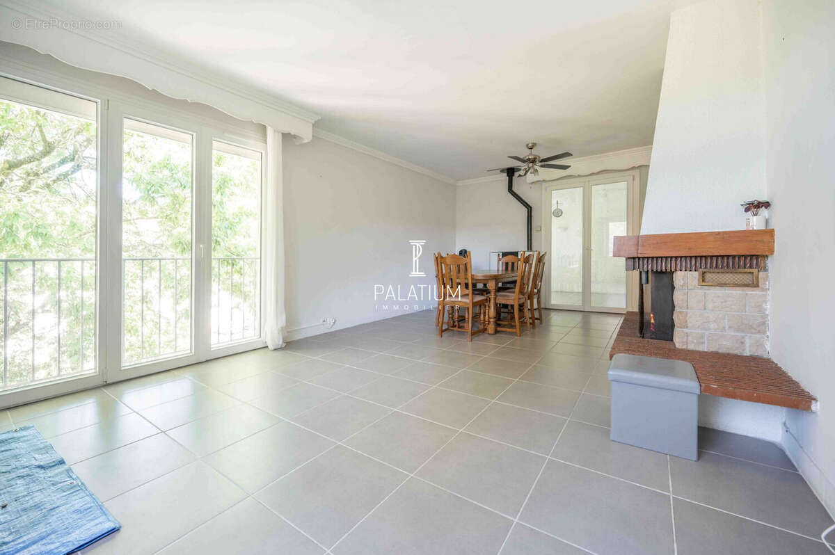 Maison à GREOUX-LES-BAINS