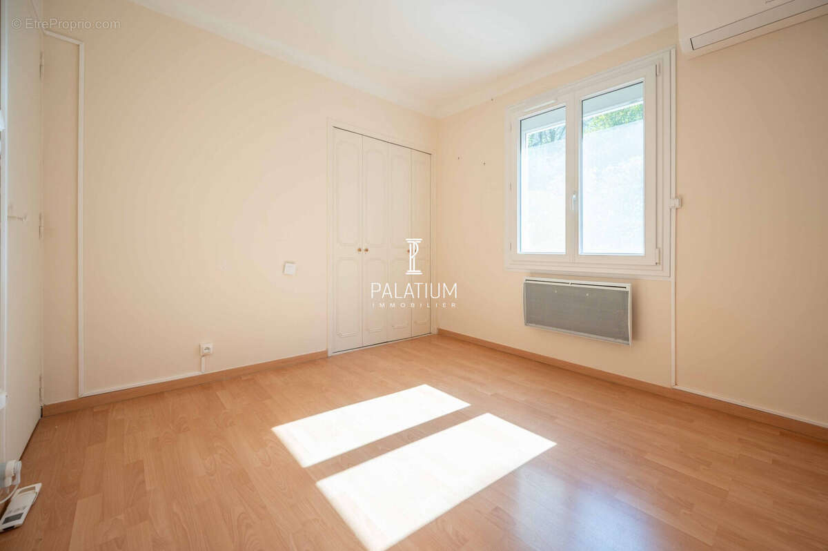 Maison à GREOUX-LES-BAINS