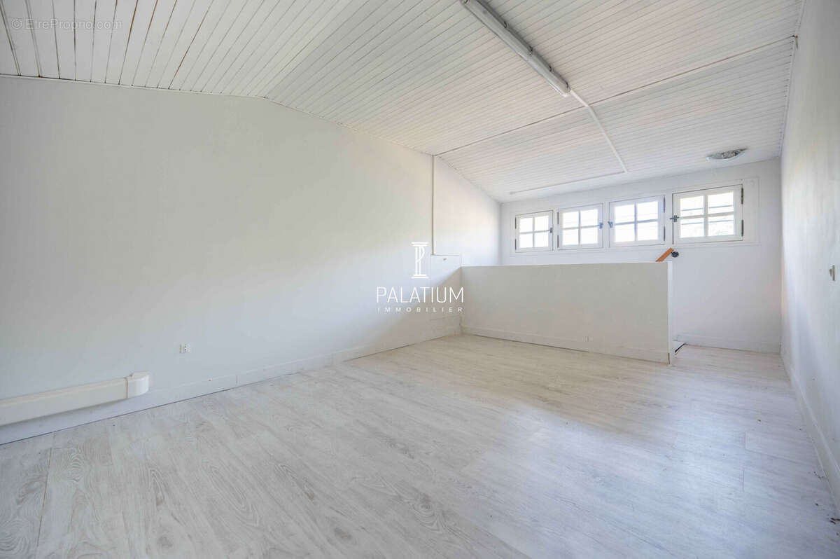 Maison à GREOUX-LES-BAINS