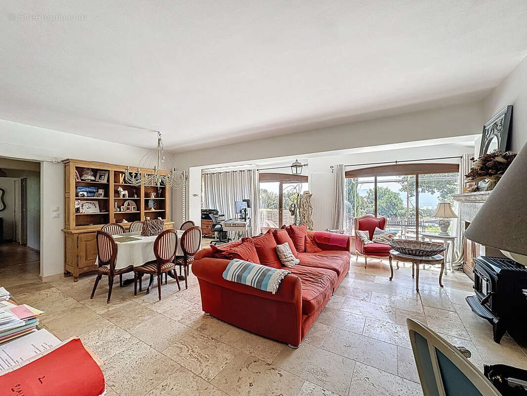 Maison à PUYLOUBIER