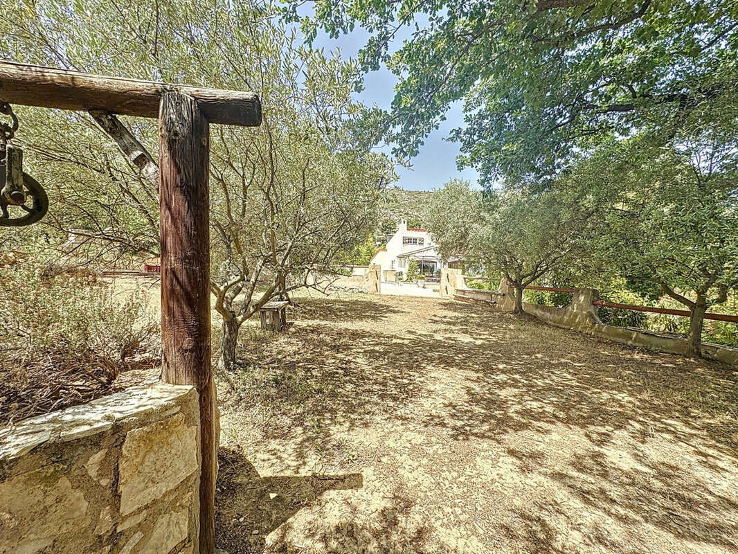 Maison à PUYLOUBIER