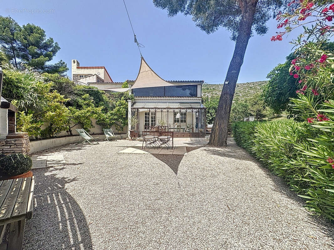 Maison à PUYLOUBIER