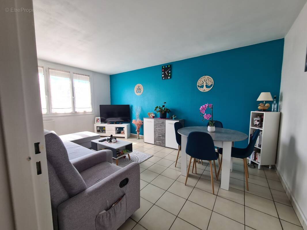 Salon - Appartement à JOUE-LES-TOURS
