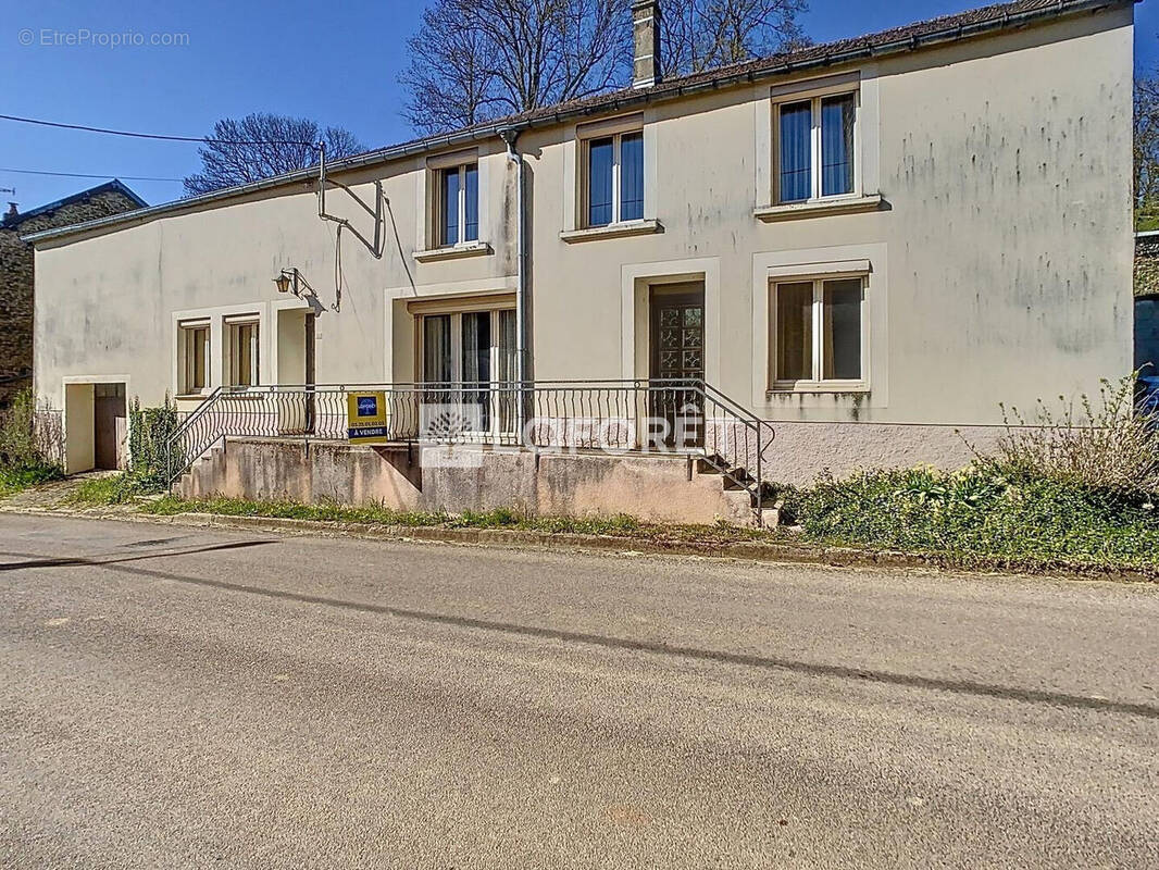 Maison à VAL-DE-MEUSE