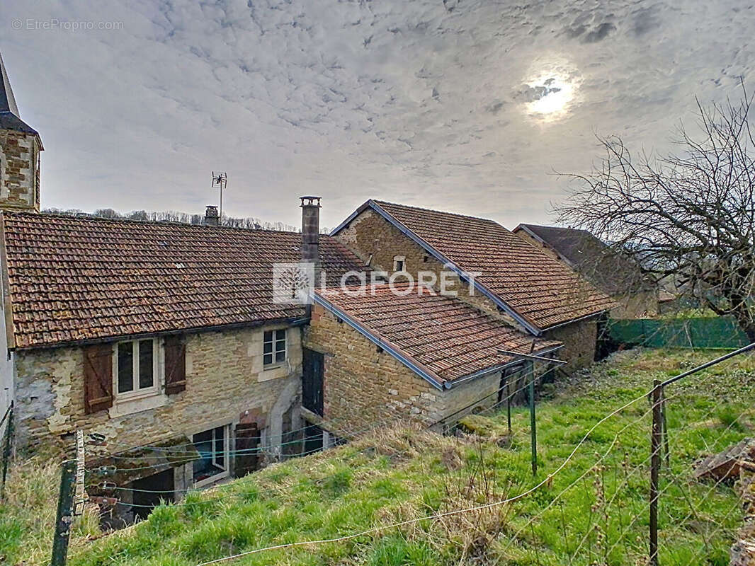 Maison à VAL-DE-MEUSE