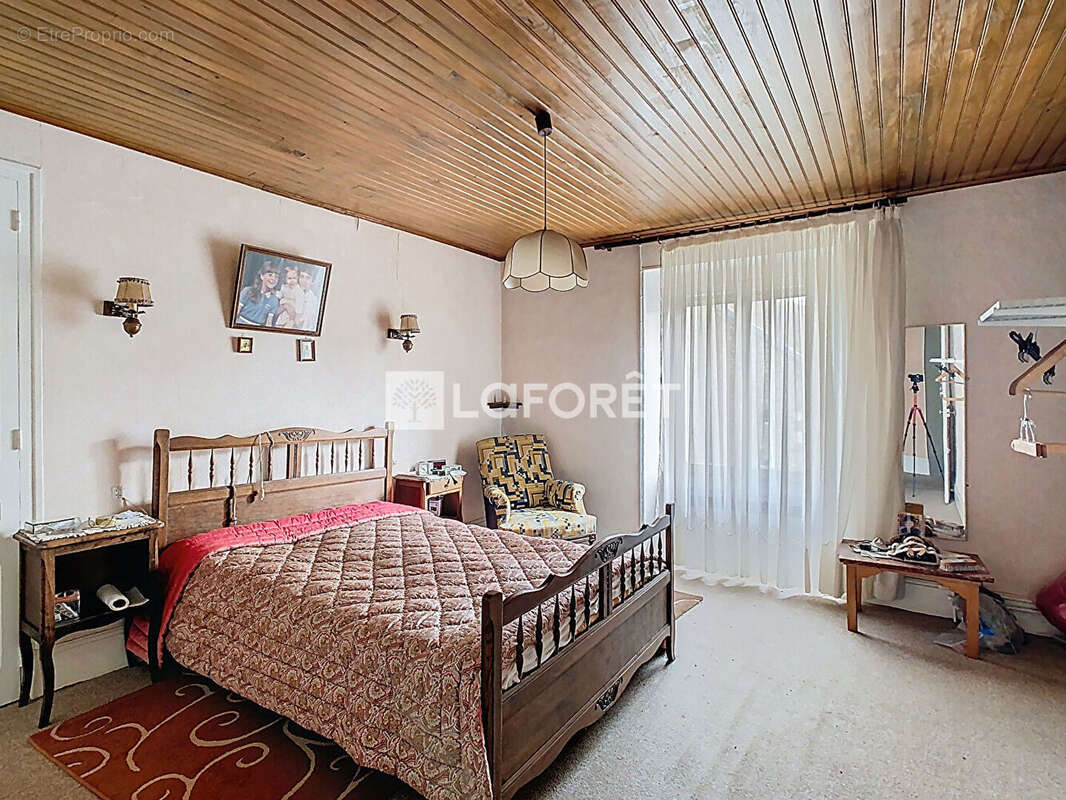 Maison à VAL-DE-MEUSE