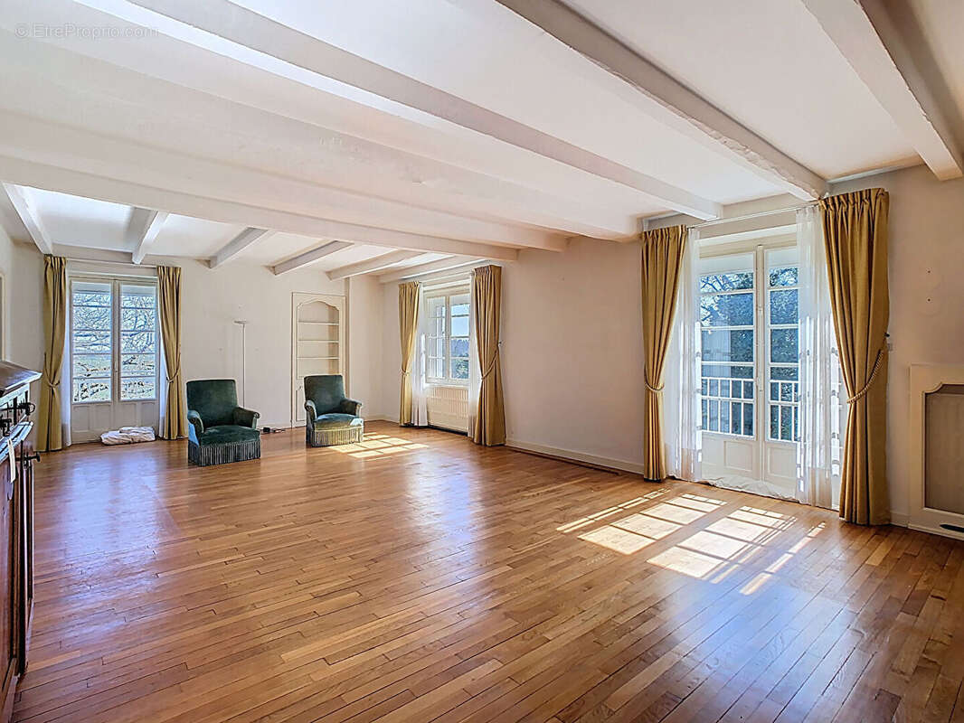 Maison à VAL-DE-MEUSE