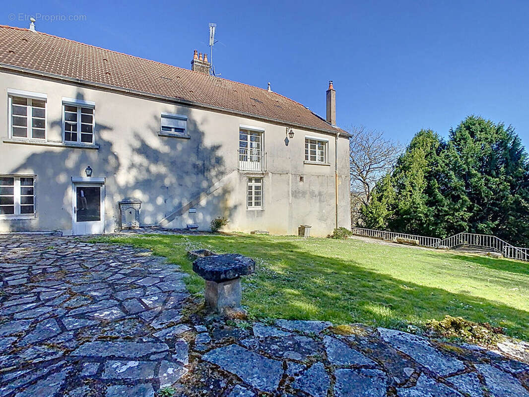 Maison à VAL-DE-MEUSE