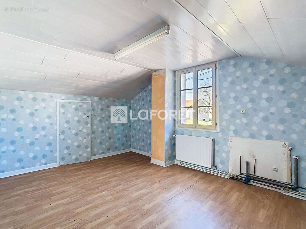 Maison à FRESNES-SUR-APANCE