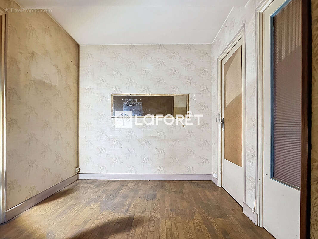 Maison à IS-EN-BASSIGNY