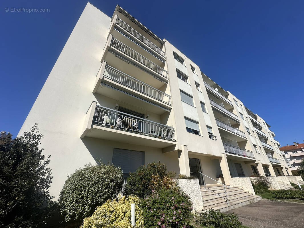 Appartement à RIORGES