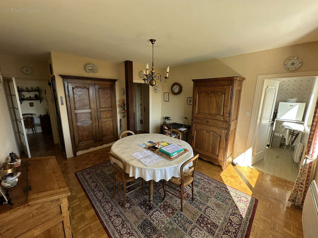 Appartement à RIORGES