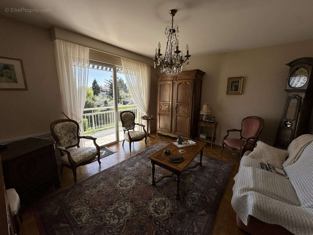 Appartement à RIORGES