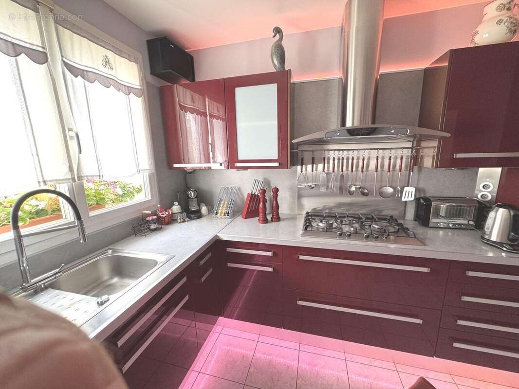 Maison à VERNEUIL-SUR-SEINE